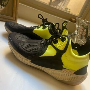 Men’s Nike joyride shoes